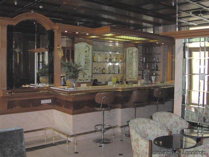 Balasca Hotel Athens Restaurant photo
